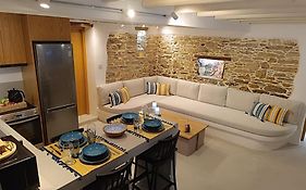 Cocοon Escape In Tinos